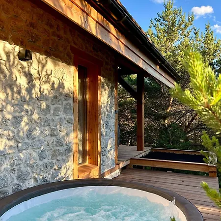 Les Chalets De Chanteloube 